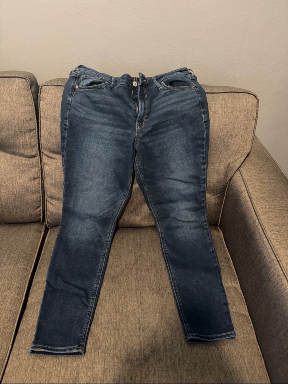 Old Navy Dark Indigo Rockstar Super Skinny Jeans - Gold Stitching